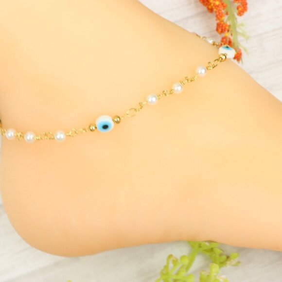 "Handmade Anklet – Elegant & Delicate Jewelry for Women | UNVRC1472 - Picture 3 of 10